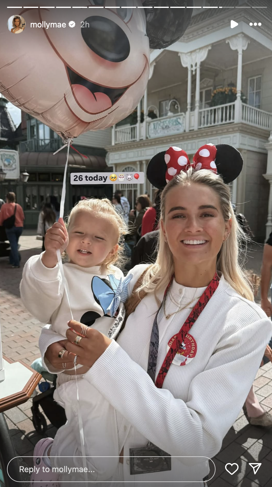 Molly-Mae Hague in Instagram photo