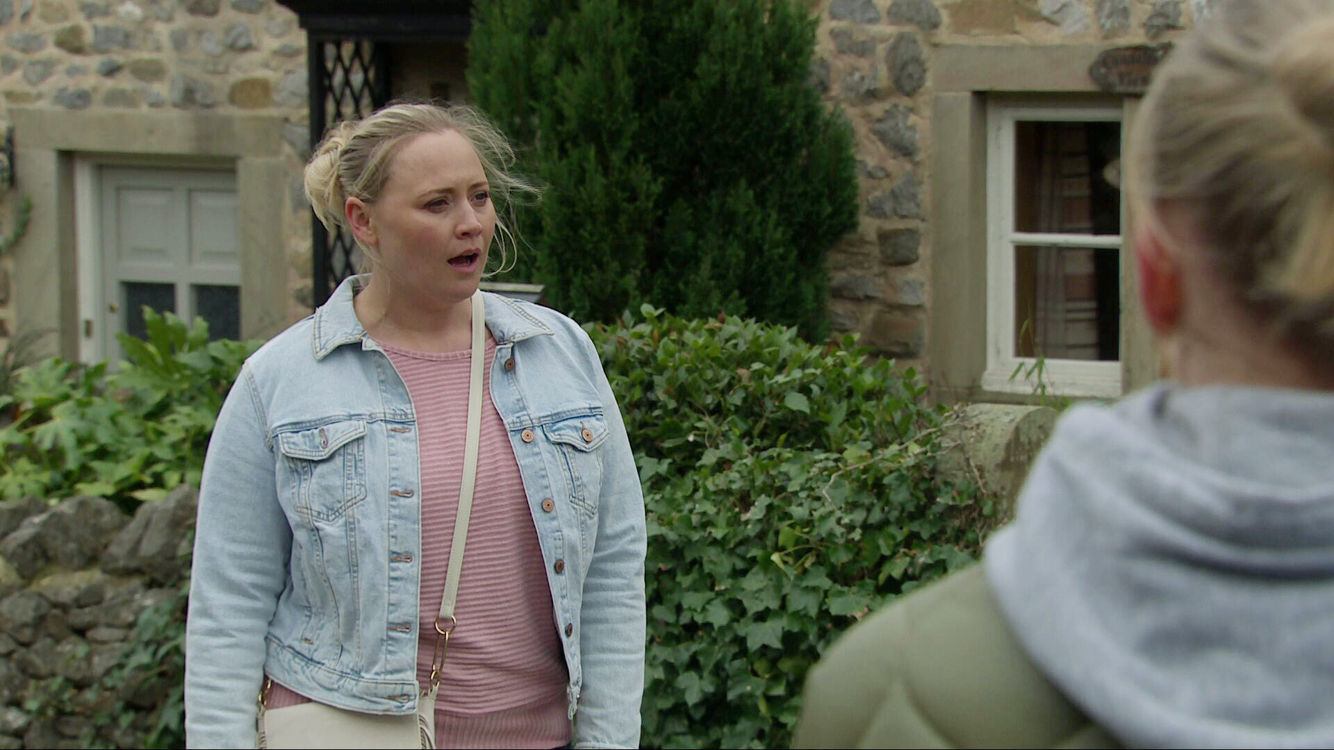 Tracy shocked in Emmerdale