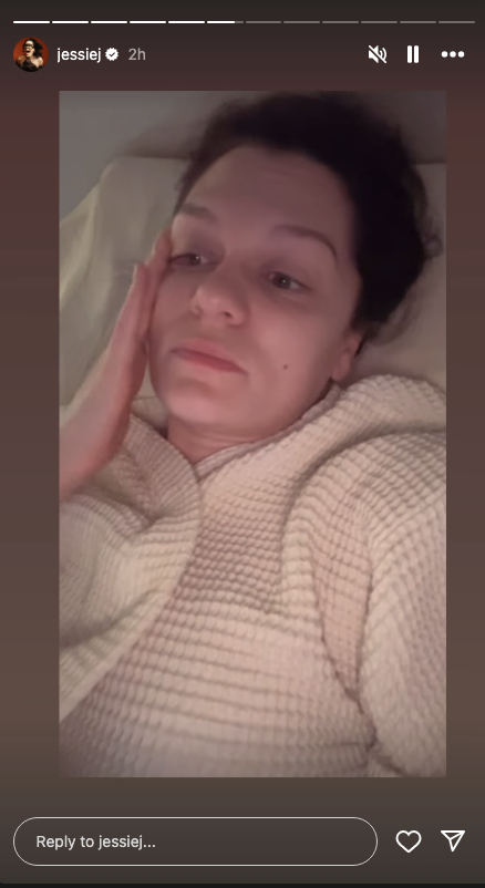 Jessie J looking poorly