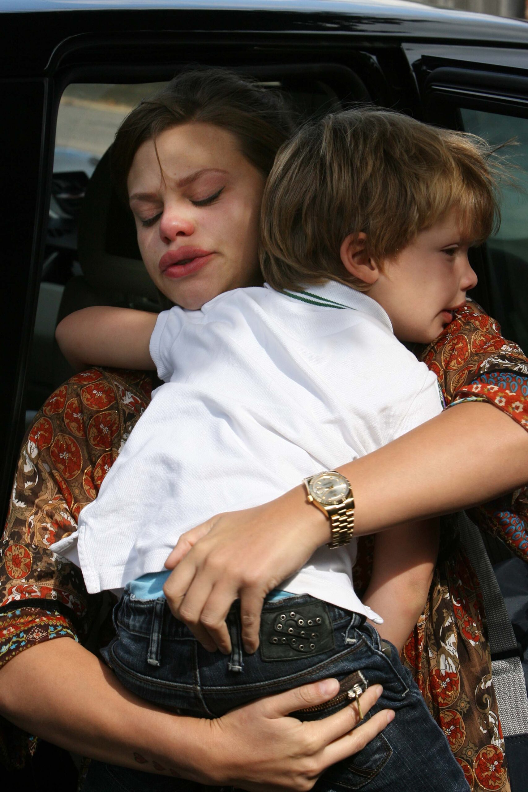 Jade Goody carrying son Freddy