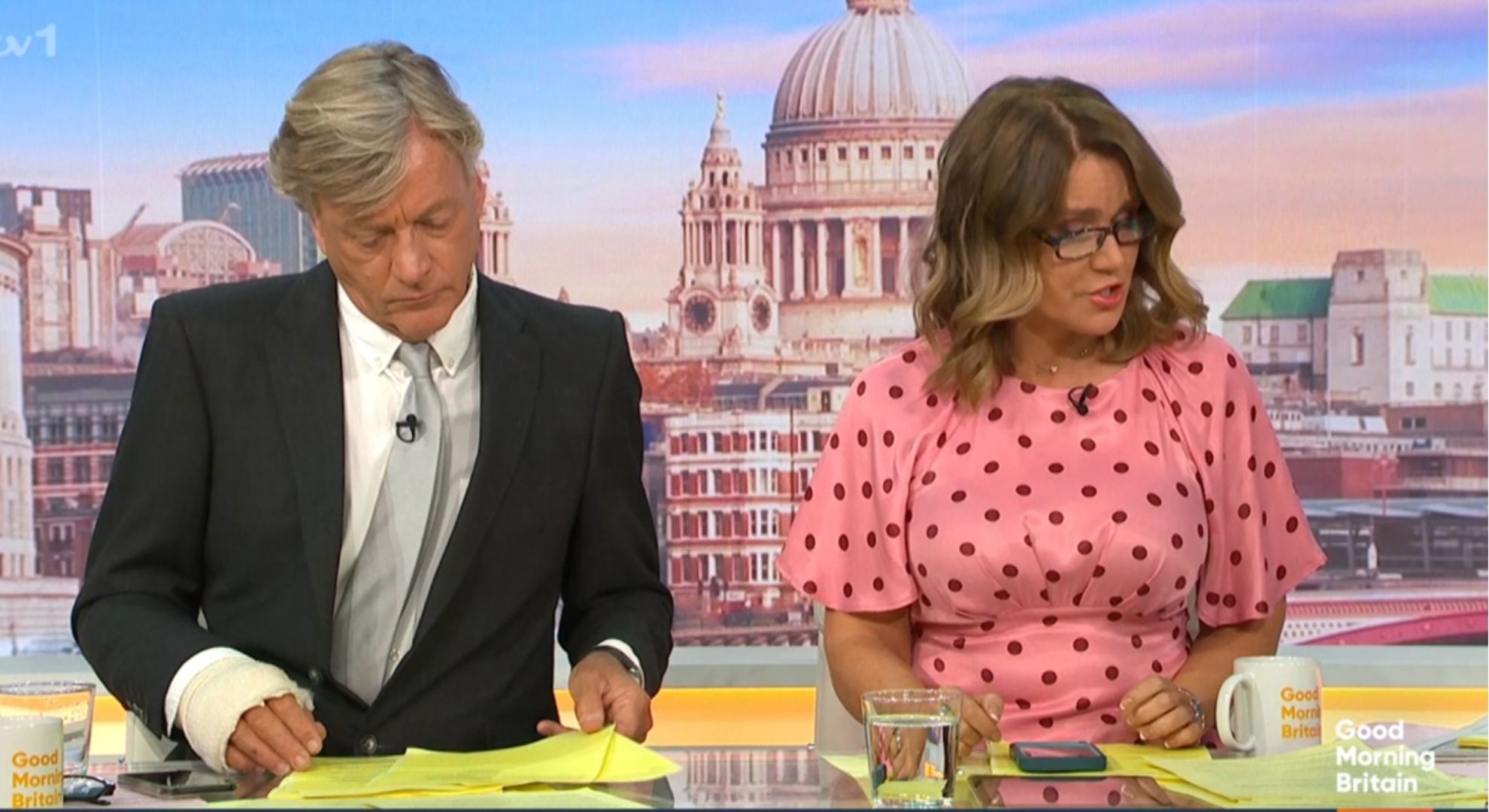 Richard Madeley and Susanna Reid looking down