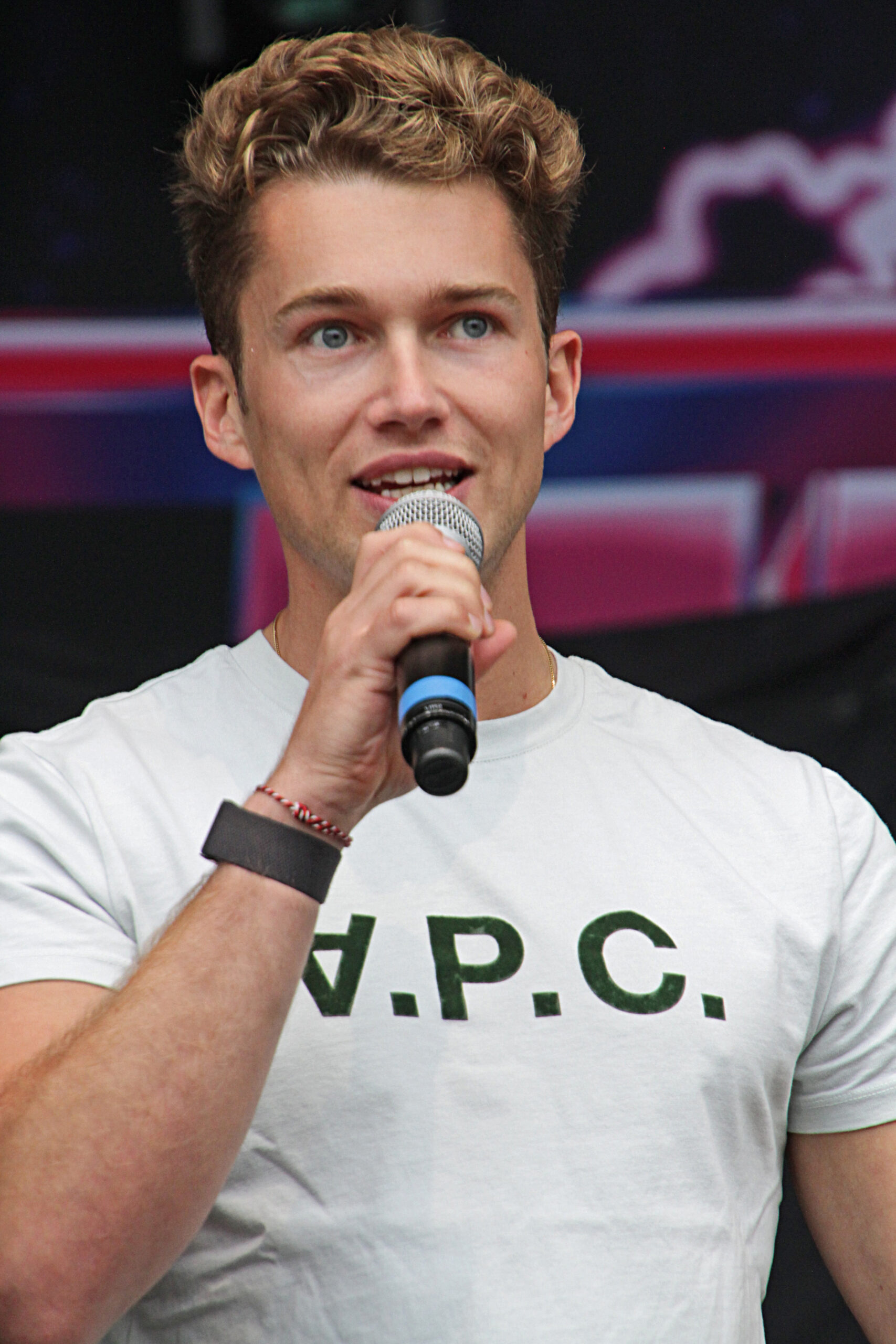 AJ Pritchard in a white Tshirt