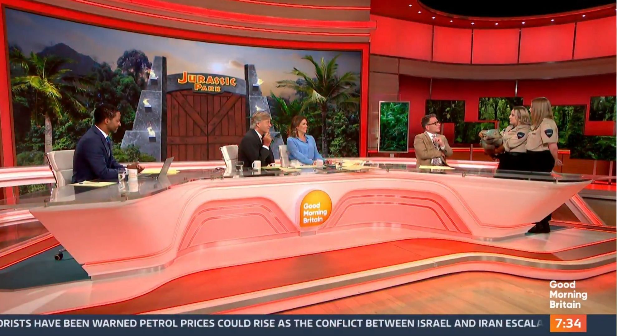 Richard Madeley, Richard Arnold, and Susanna Reid on GMB 