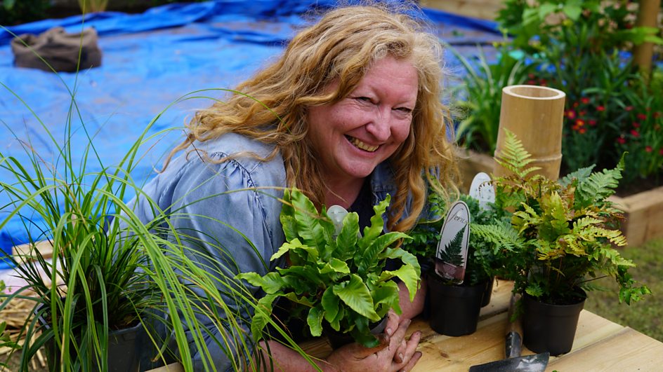 Charlie Dimmock on Garden Rescue