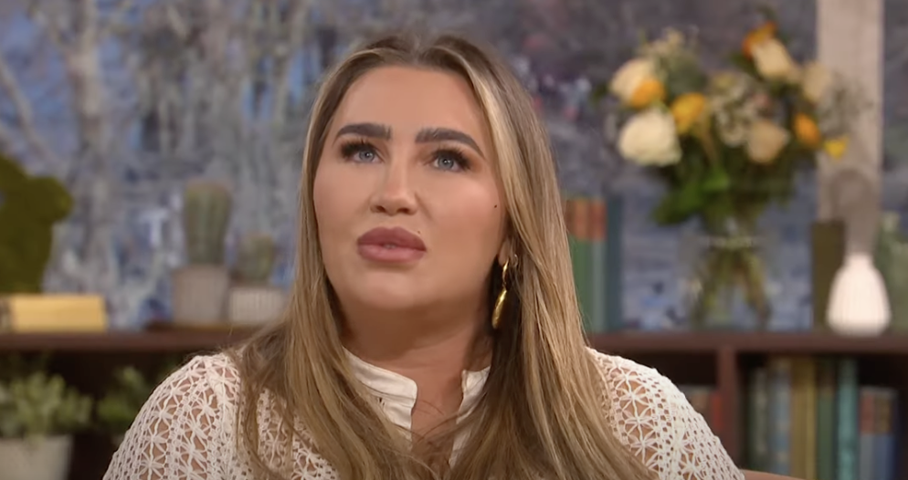 Lauren Goodger upset