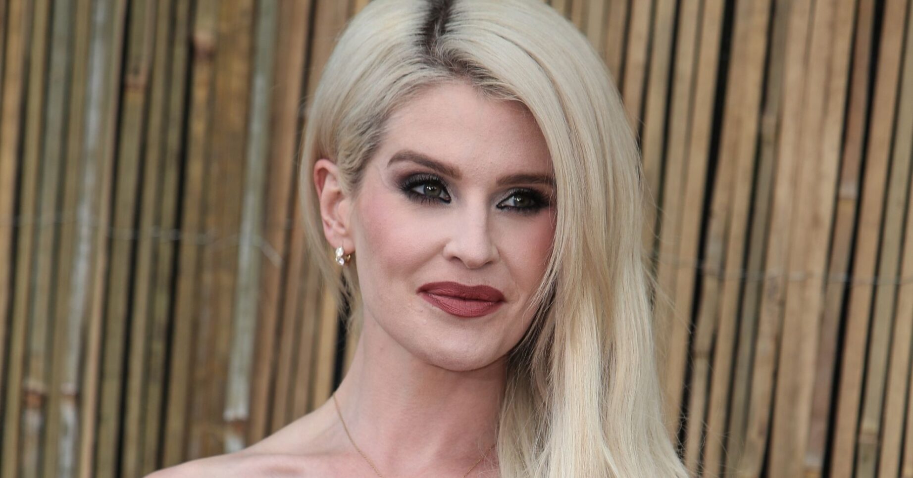 Kelly Osbourne smiling