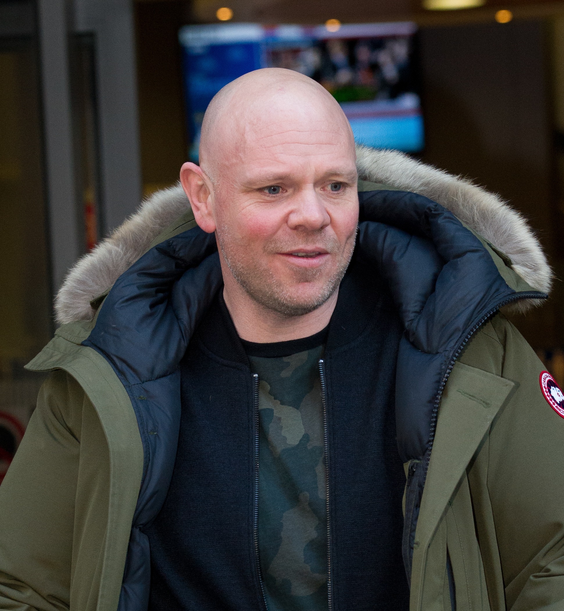 Tom Kerridge looking in front