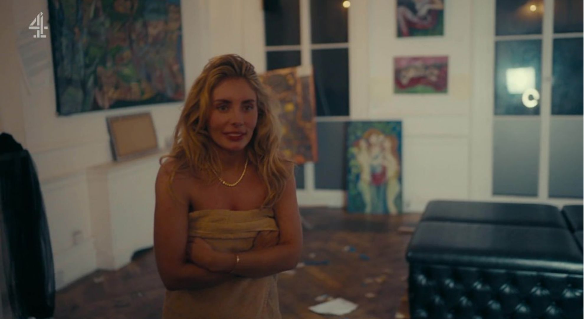 Bonnie Blue in a towel