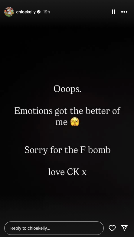 Screenshot of a black screen and an apology from Chloe Kelly