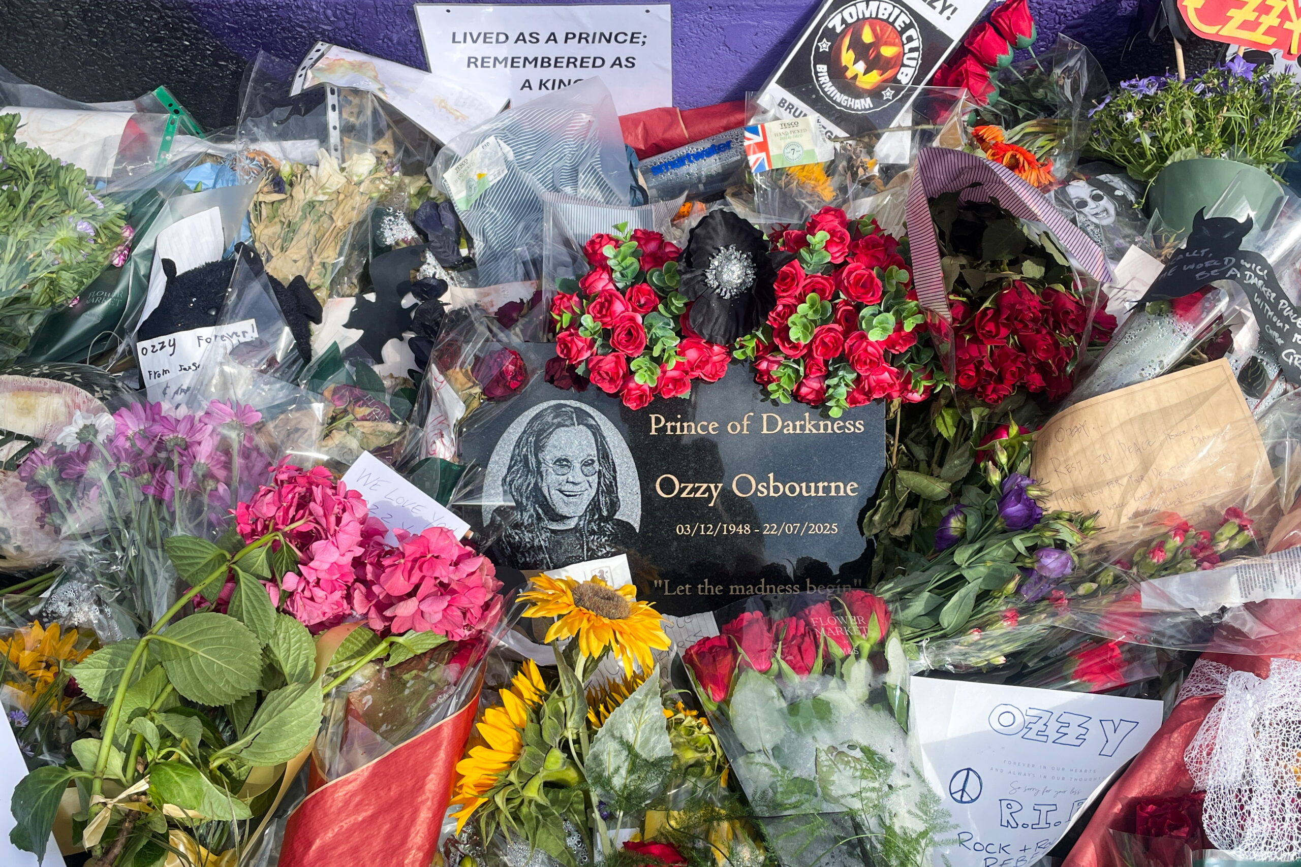 Floral tributes to Ozzy