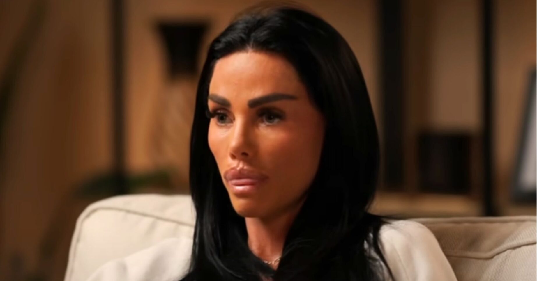 Katie Price on a podcast ED up close pic