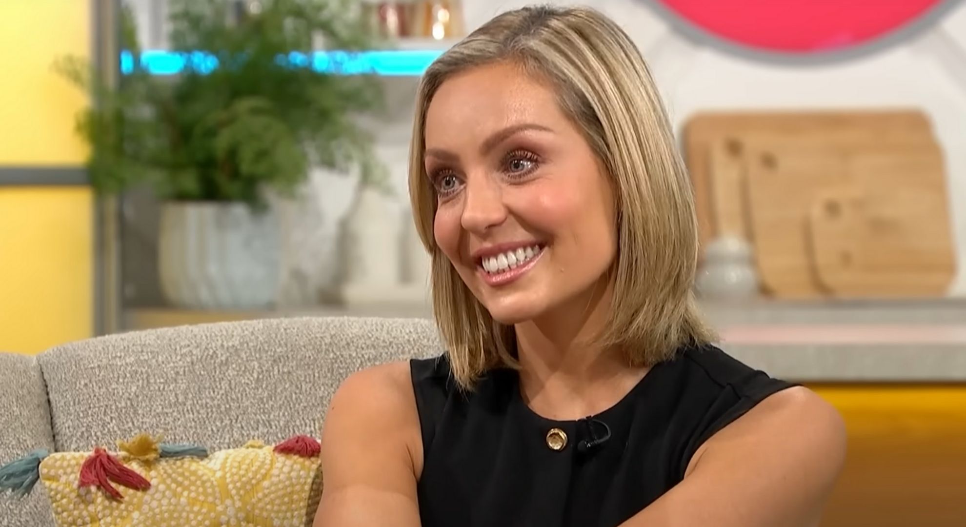 ‘Beautiful’ Amy Dowden hailed as she poses in swimwear ahead of new Strictly series