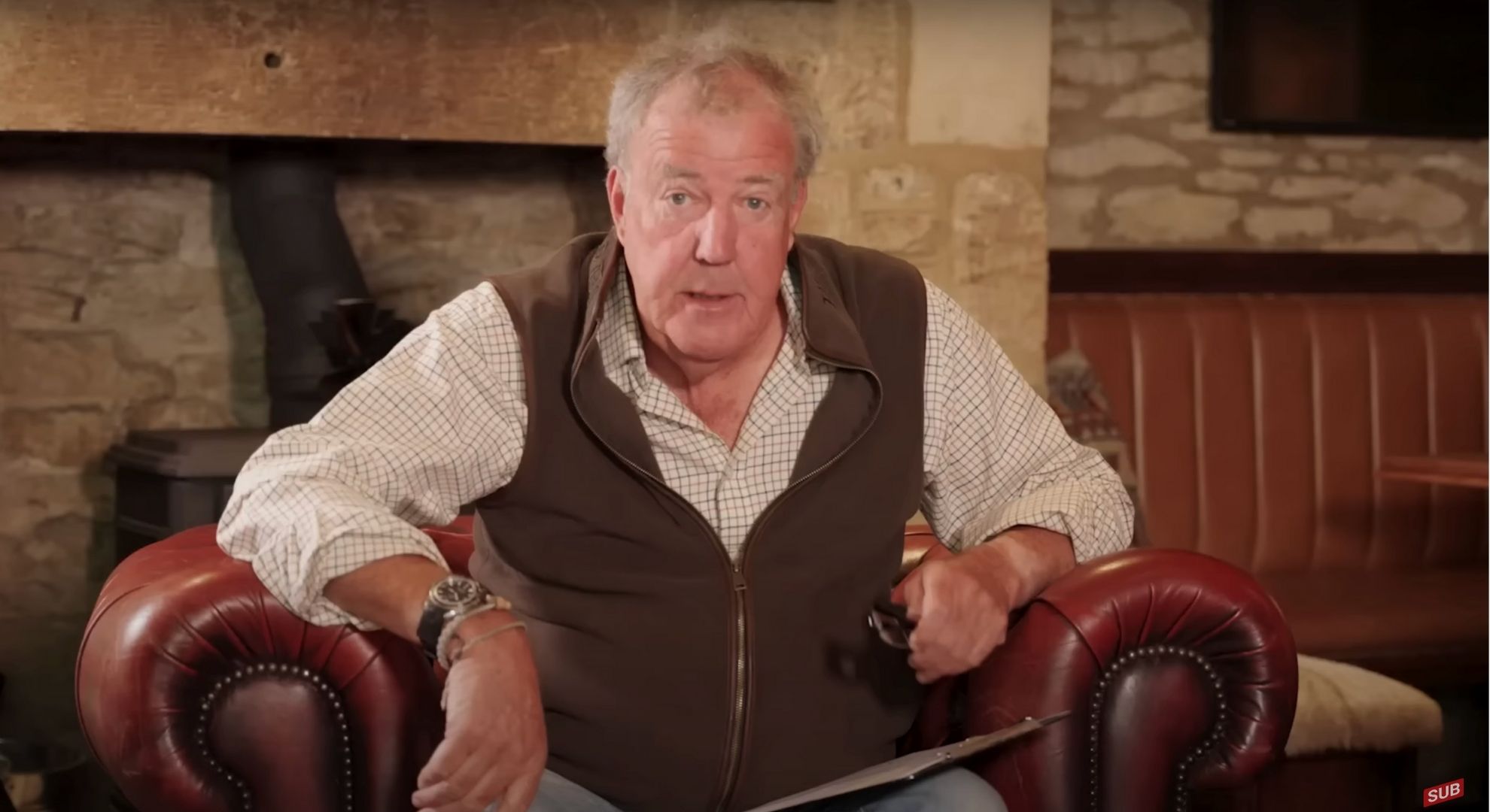 Jeremy Clarkson speaking to camera 