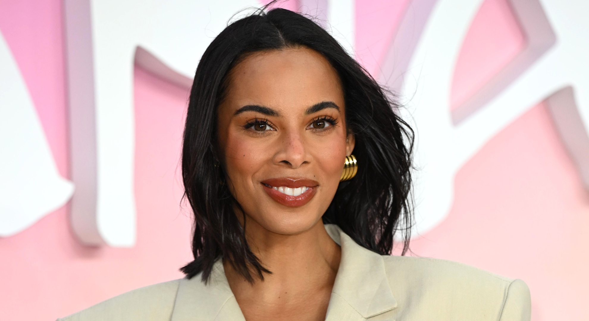 Rochelle Humes wows fans in short blazer dress: ‘Absolutely insane!’