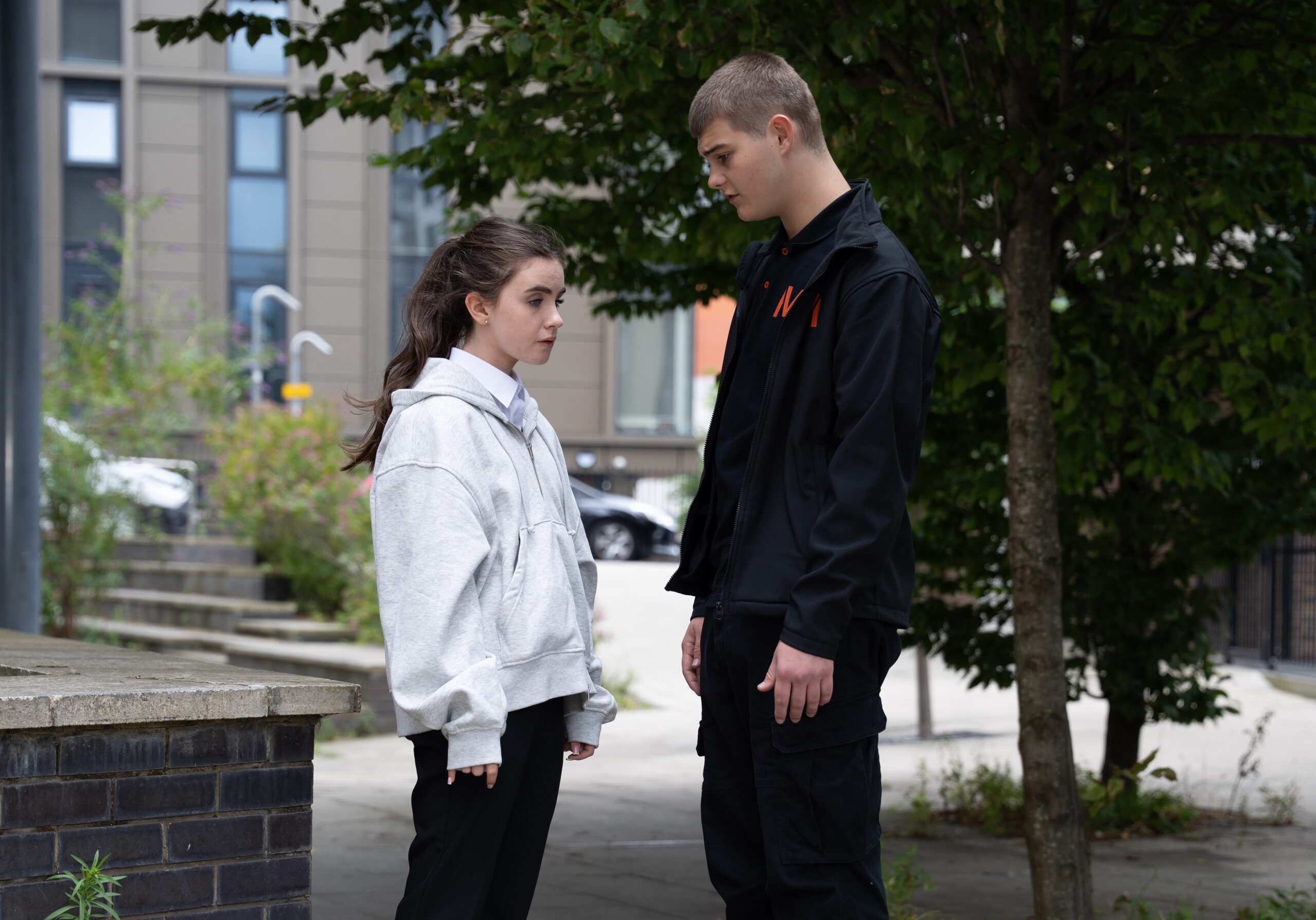 Dylan and April dealing drugs in Emmerdale
