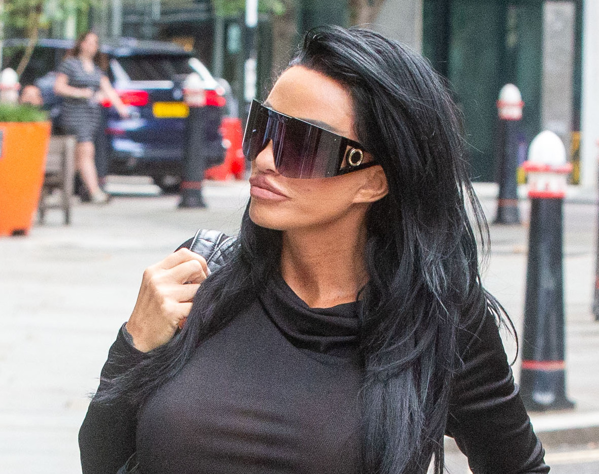 Katie Price in sunglasses 
