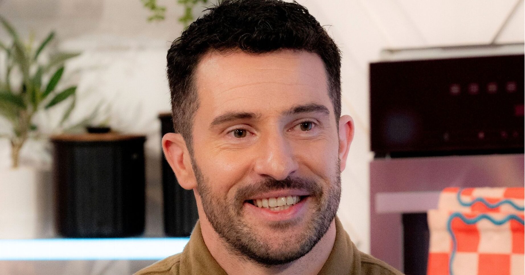 Mike Parr smiles (Credit: ITV/Shutterstock/Comp ED!)