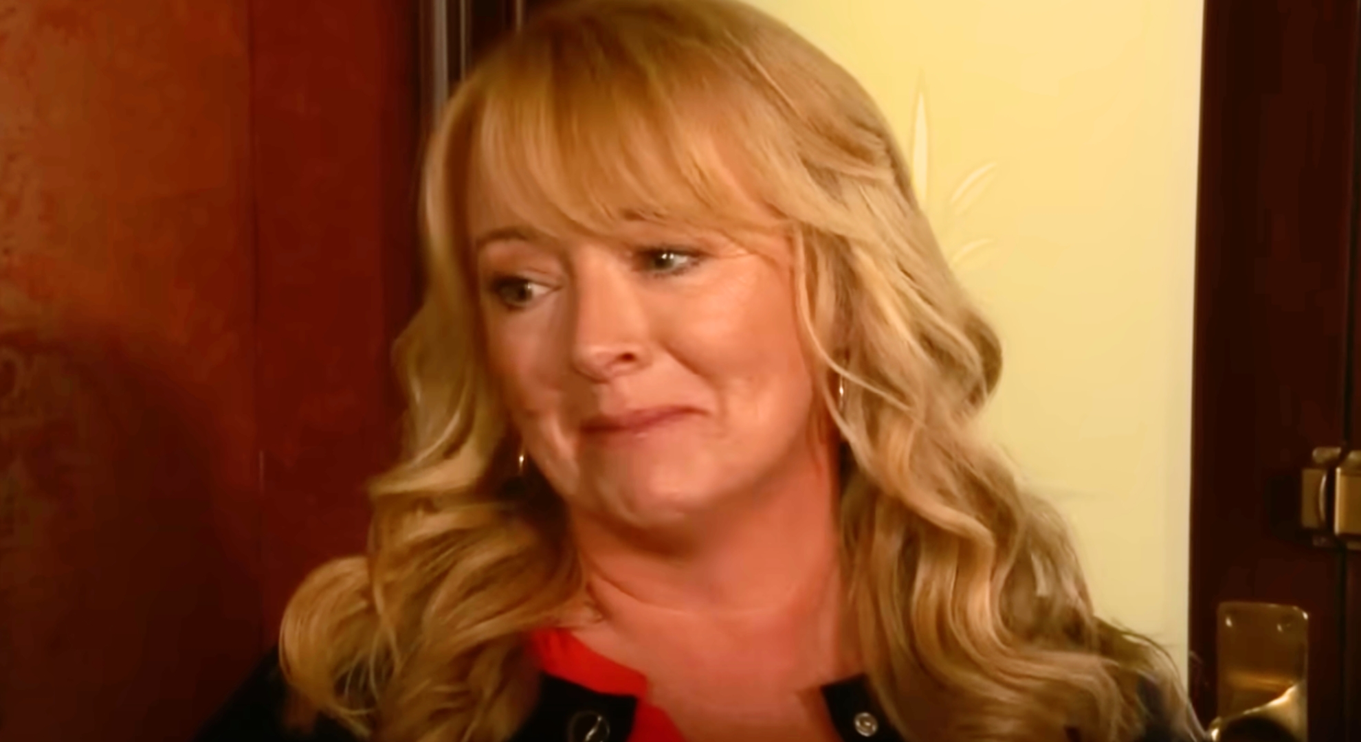 Coronation Street's Jenny emotional in the Rovers