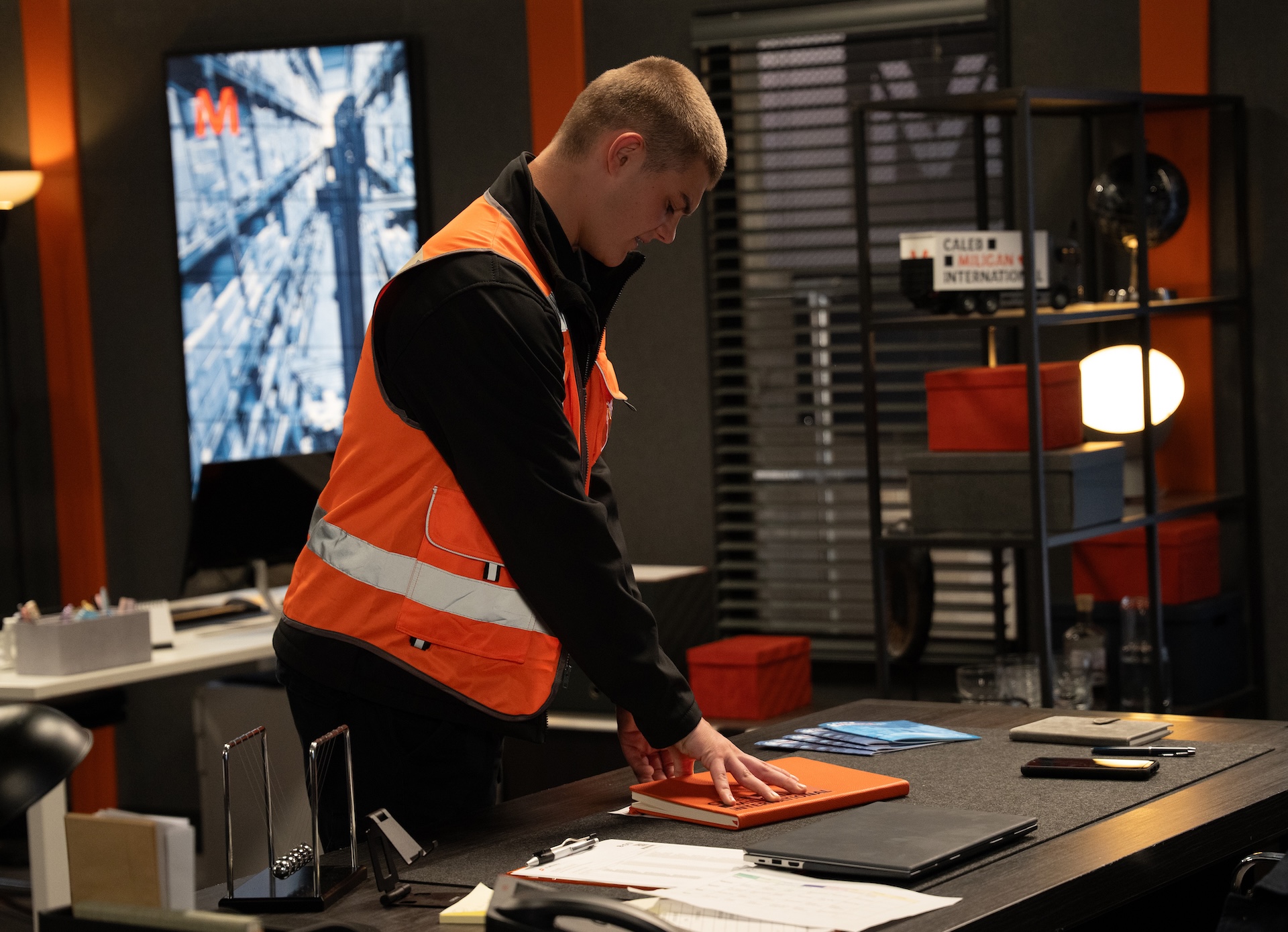 Dylan tries to steal the driving schedule