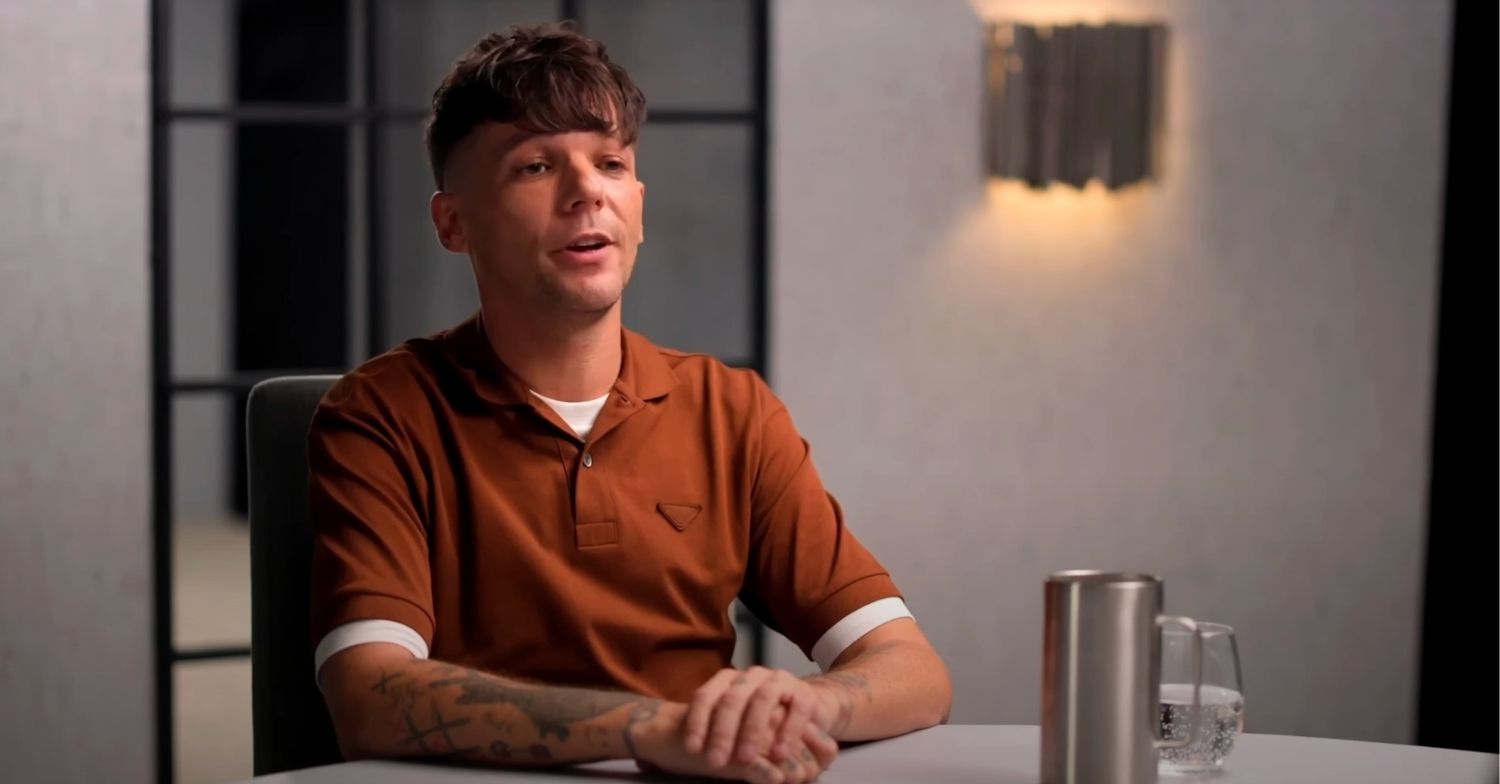 Louis Tomlinson on a podcast 