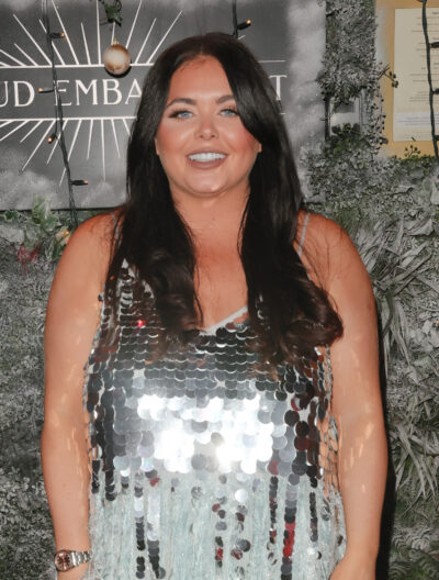 Scarlett Moffatt posing