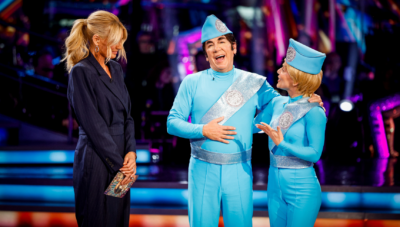 Tess Daly speaking to Ross and Jowita on Strictly