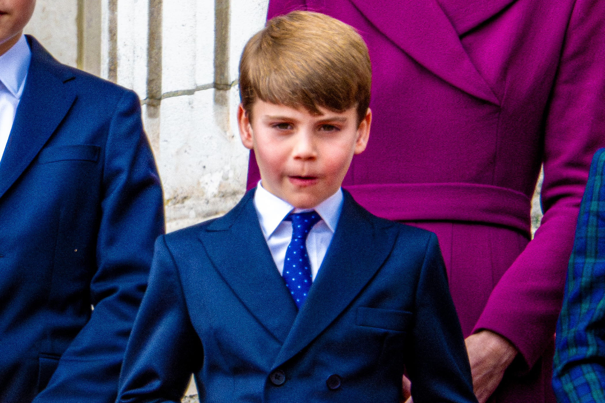 Prince Louis stood on palace balcony for VE Day event