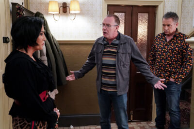 Ian shouts at Zoe as Alfie looks on