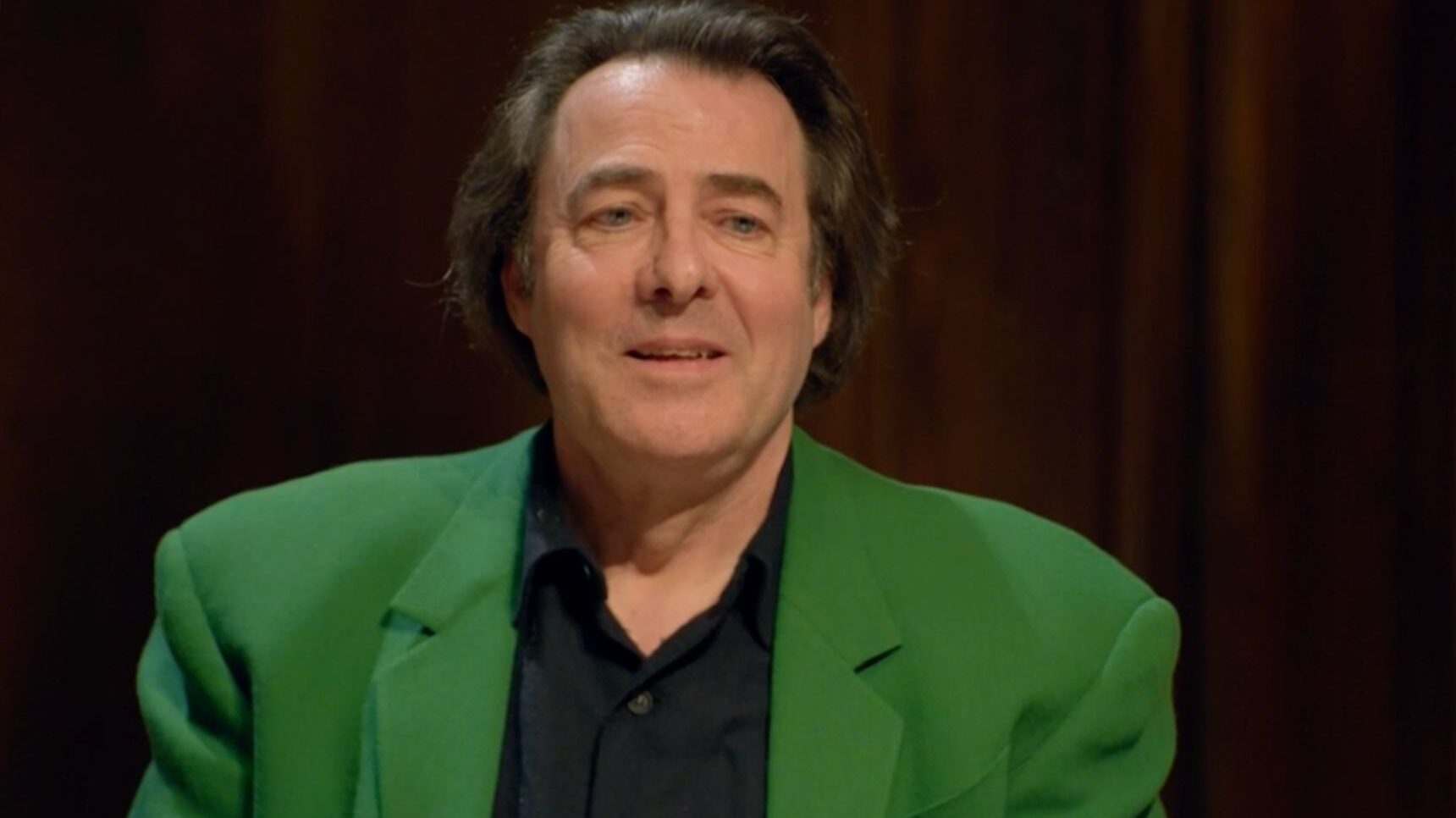 Jonathan Ross leaves the Traitors