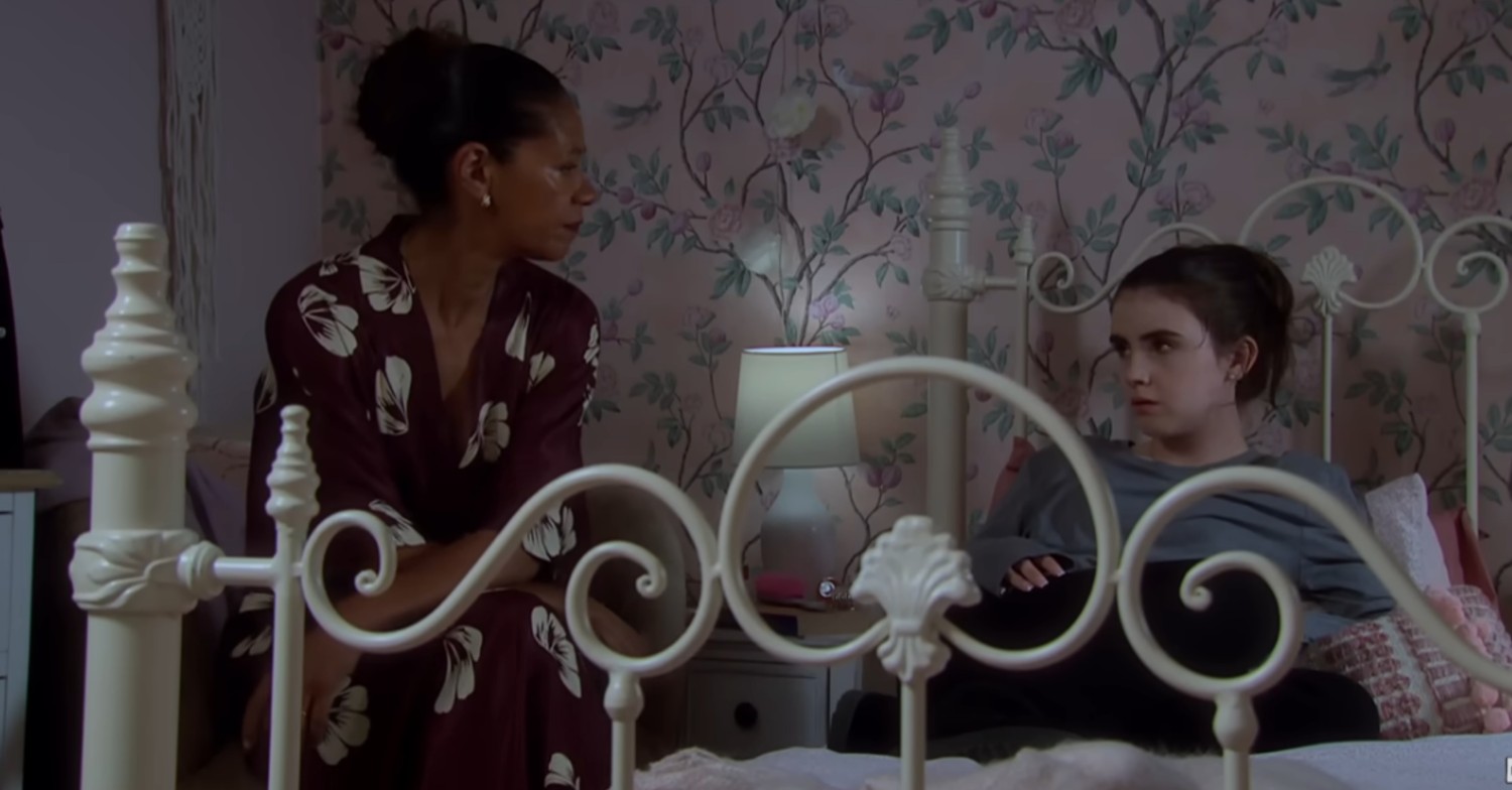 Celia talks to April in Emmerdale