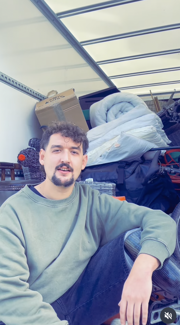 Jonny Holloway on his Instagram video