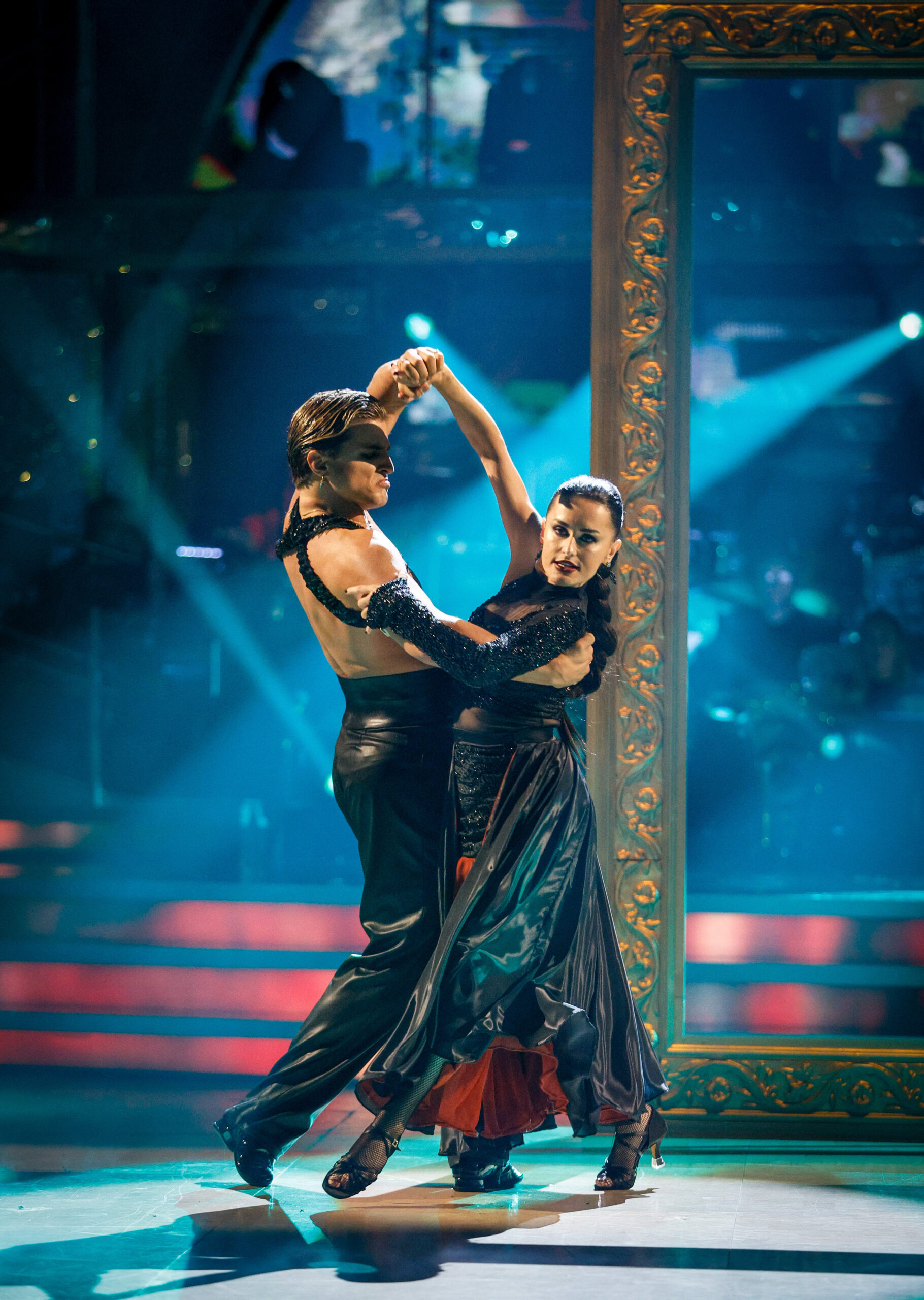 Amber Davies and Nikita Kuzmin dancing on Strictly
