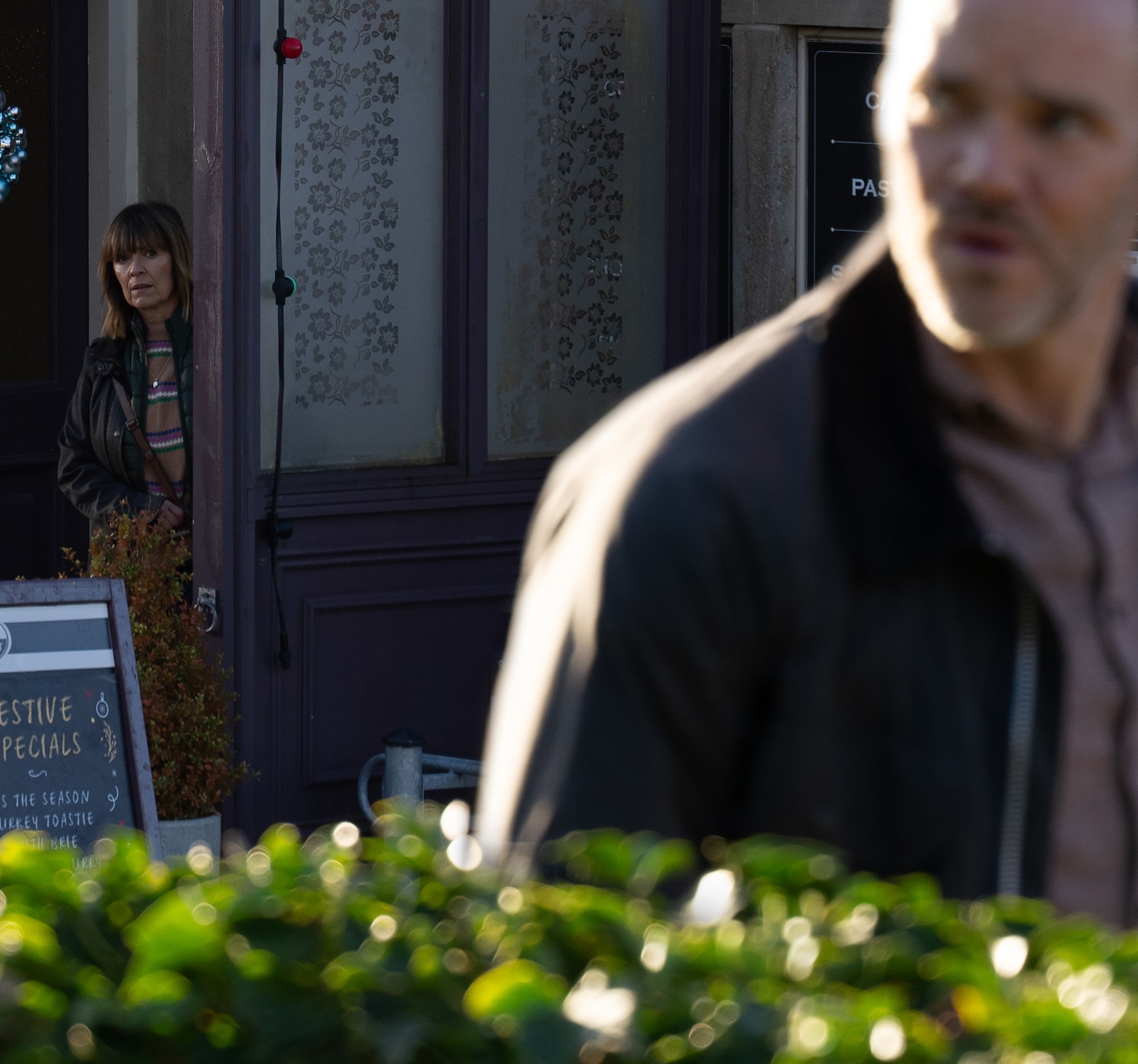 Rhona is worried when Ray is angry (Credit: ITV)