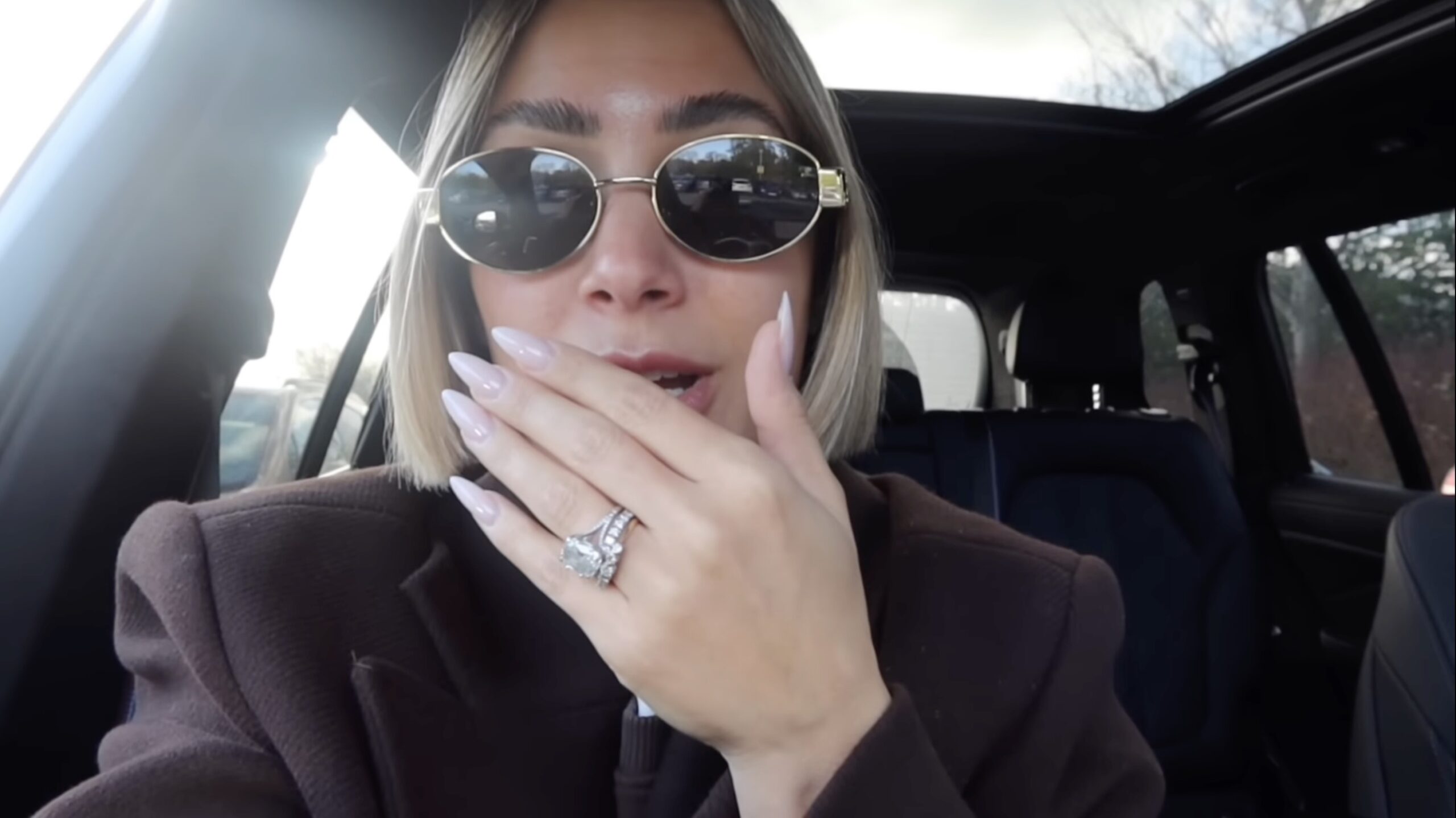 Frankie Bridge talking