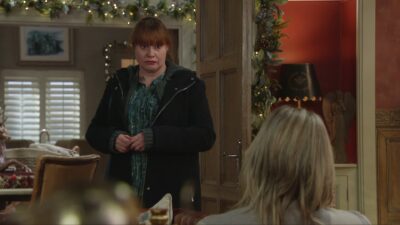 Lydia arrives to see Kim