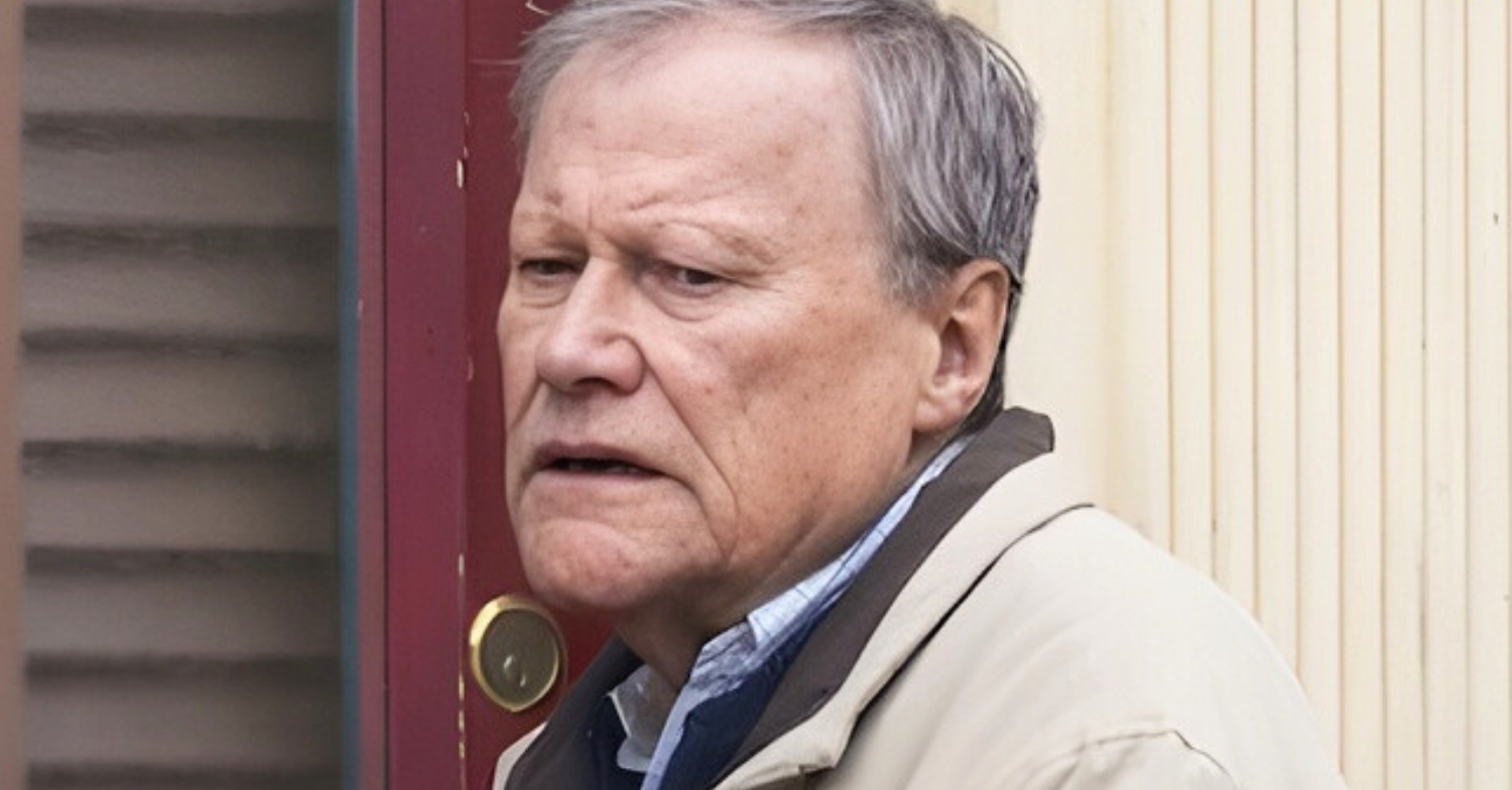 Coronation Street's Roy serious
