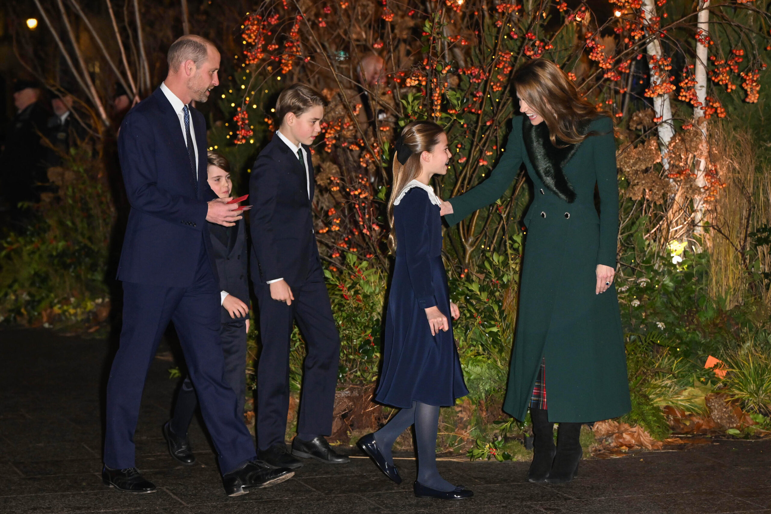 Prince William, Princess Kate and their kids at Christmas carol service