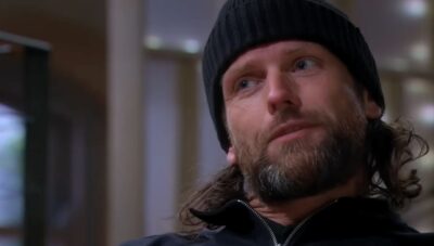 Emmerdale's Kev tells Robert he's a changed man to get him away from Aaron (Credit: ITV)