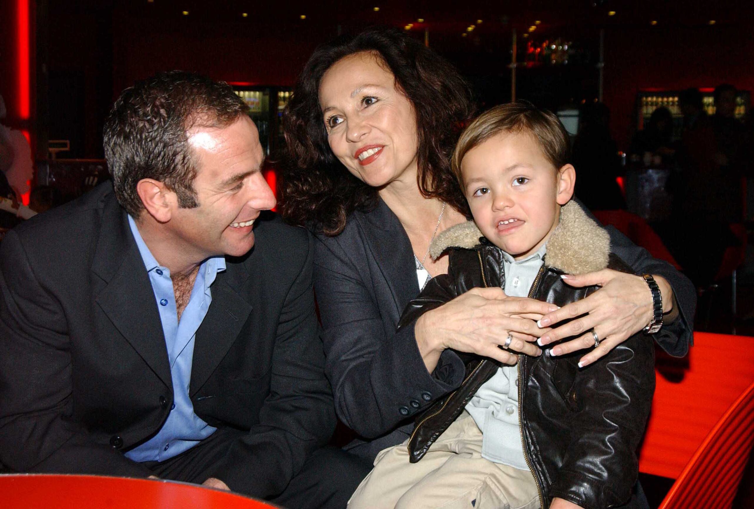 Robson Green, Vanya Seager and son Taylor
