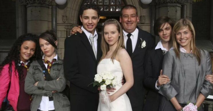Janeece, Maxine, Donte, Chloe, Donte's dad, and Mika in the original Waterloo Road