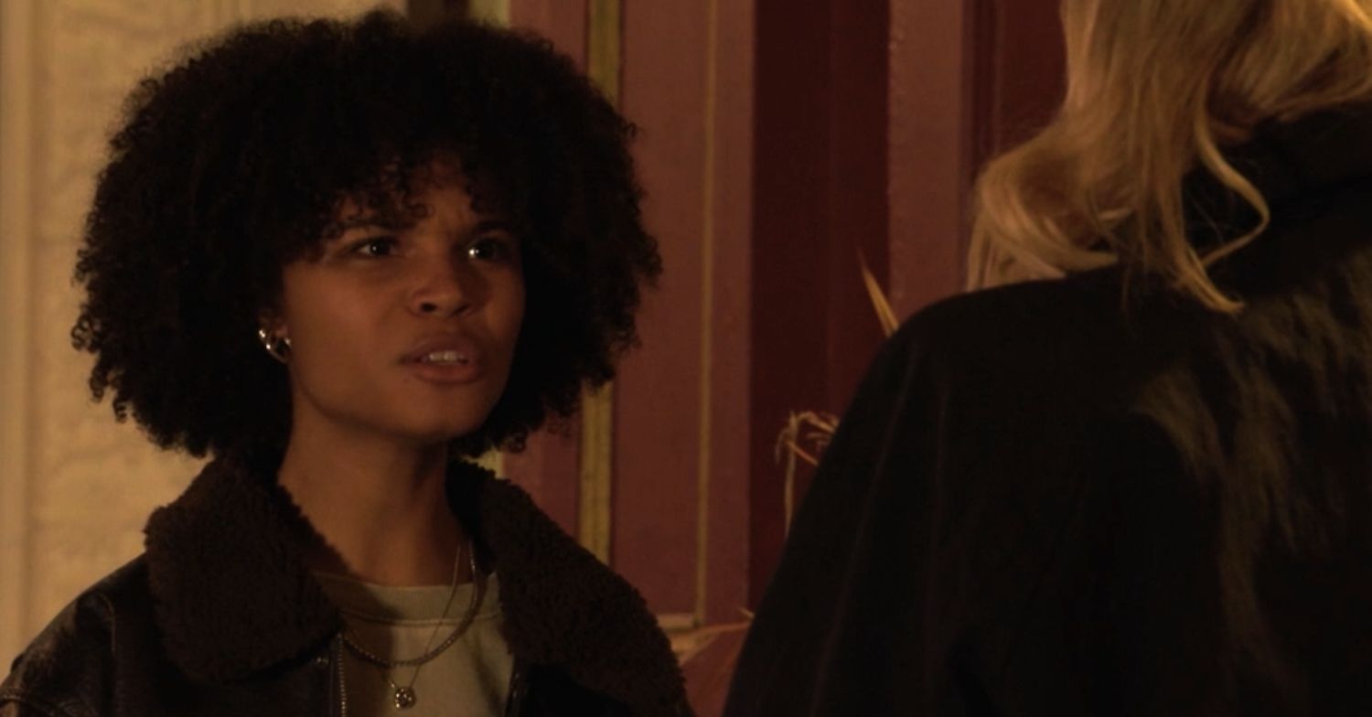 Jasmine shows her true colours to Cindy in EastEnders