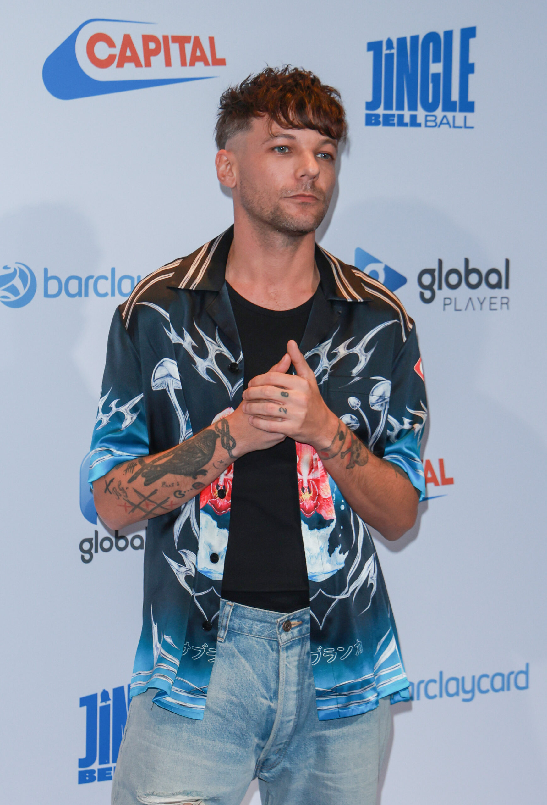 Louis Tomlinson on the red carpet 