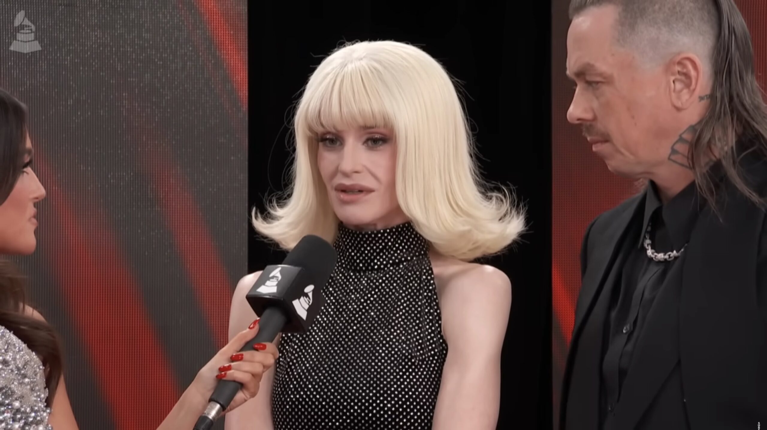 Kelly Osbourne on Grammys red carpet