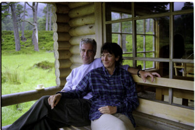 Jeffrey Epstein and Ghislaine Maxwell on bench