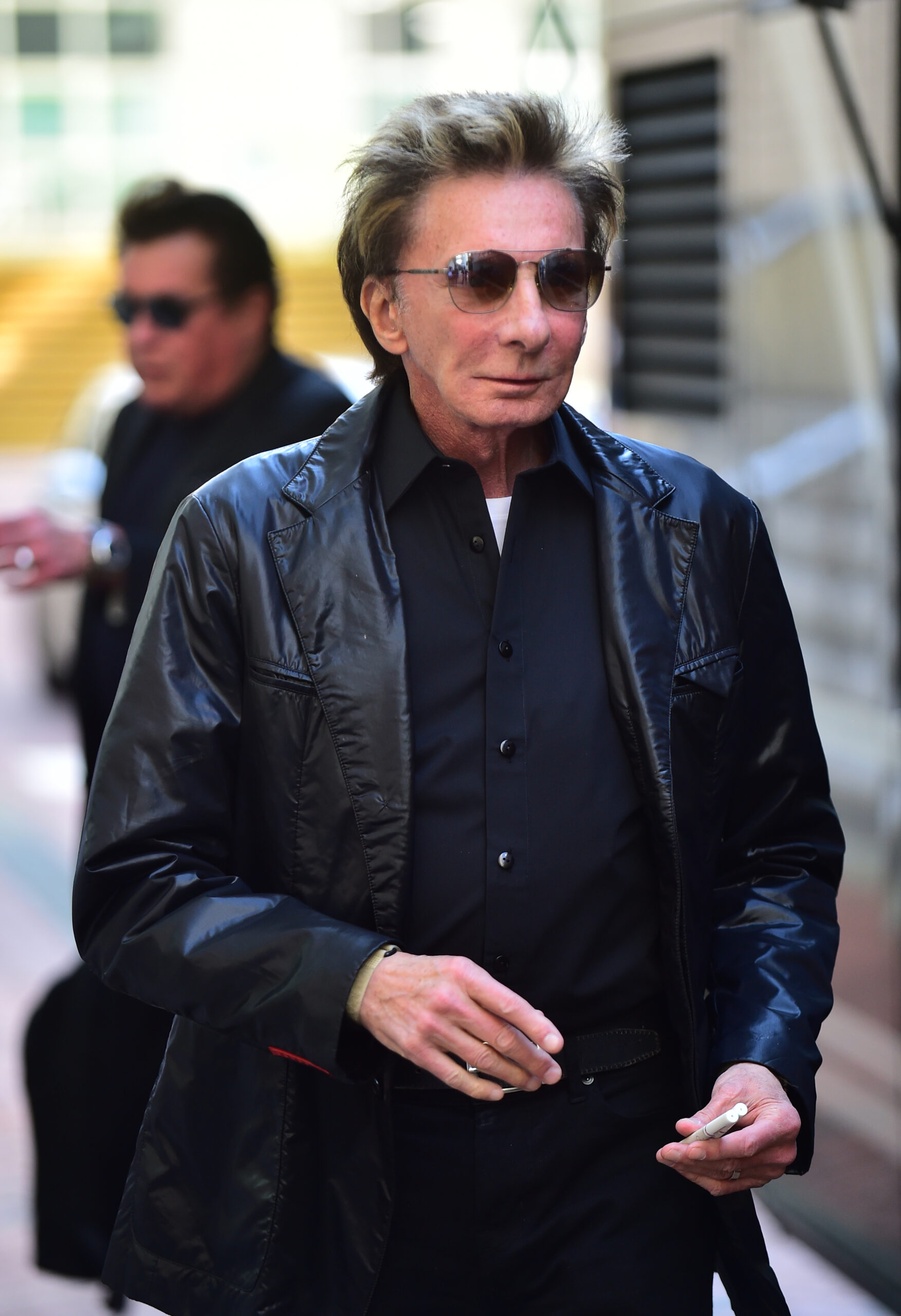 Barry Manilow wearing sunglasses