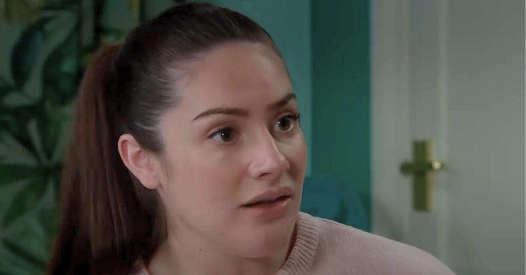 Victoria is leaving Emmerdale whether Robert likes it or not (Credit: ITV)