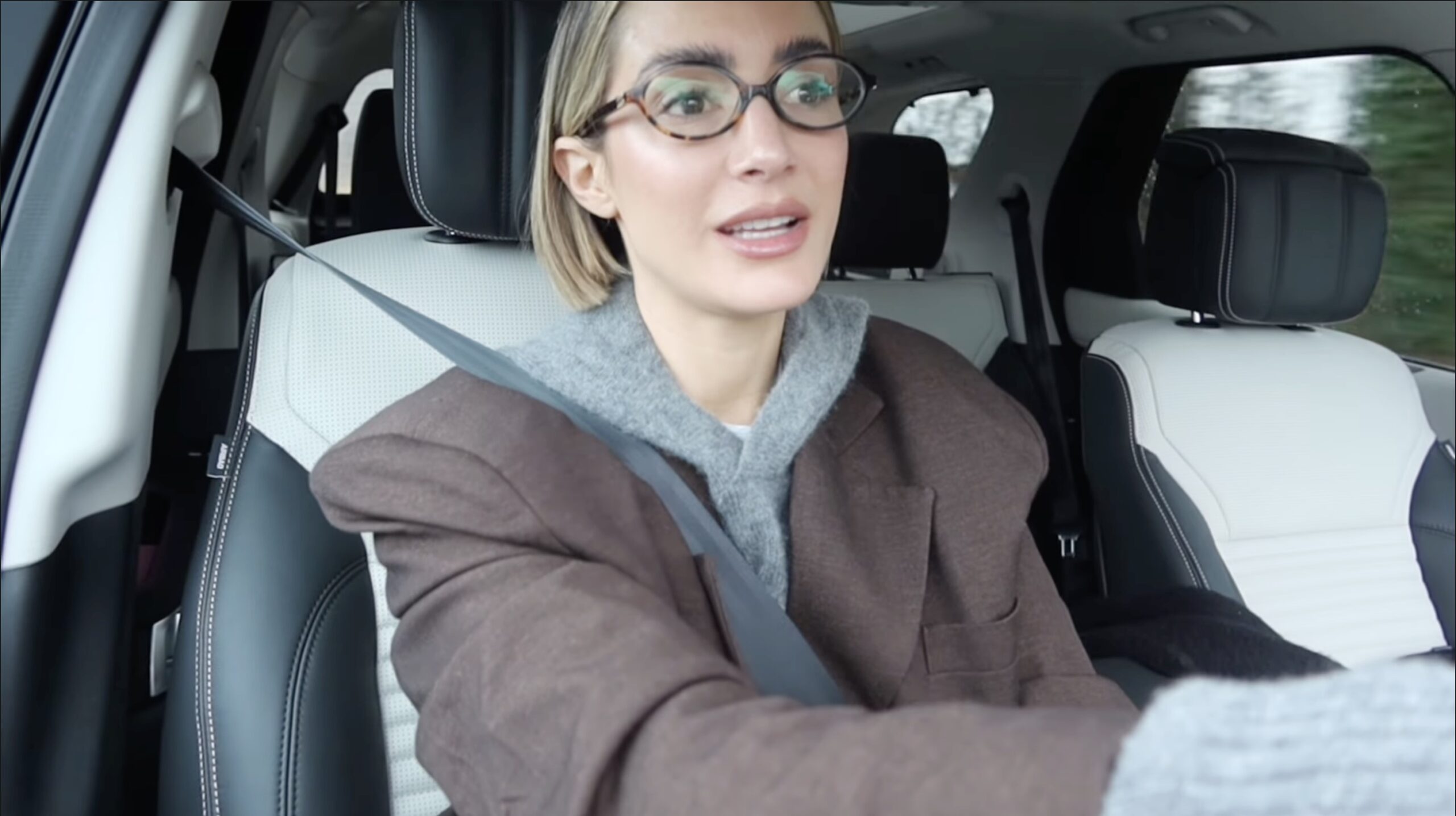 Frankie Bridge driving her car