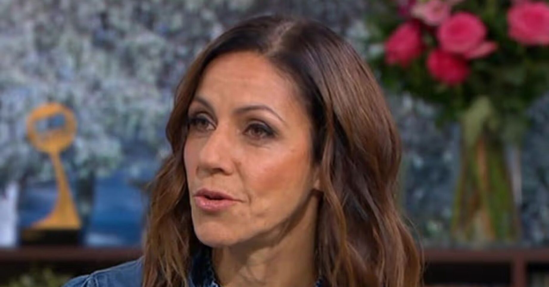 Julia Bradbury looking in front