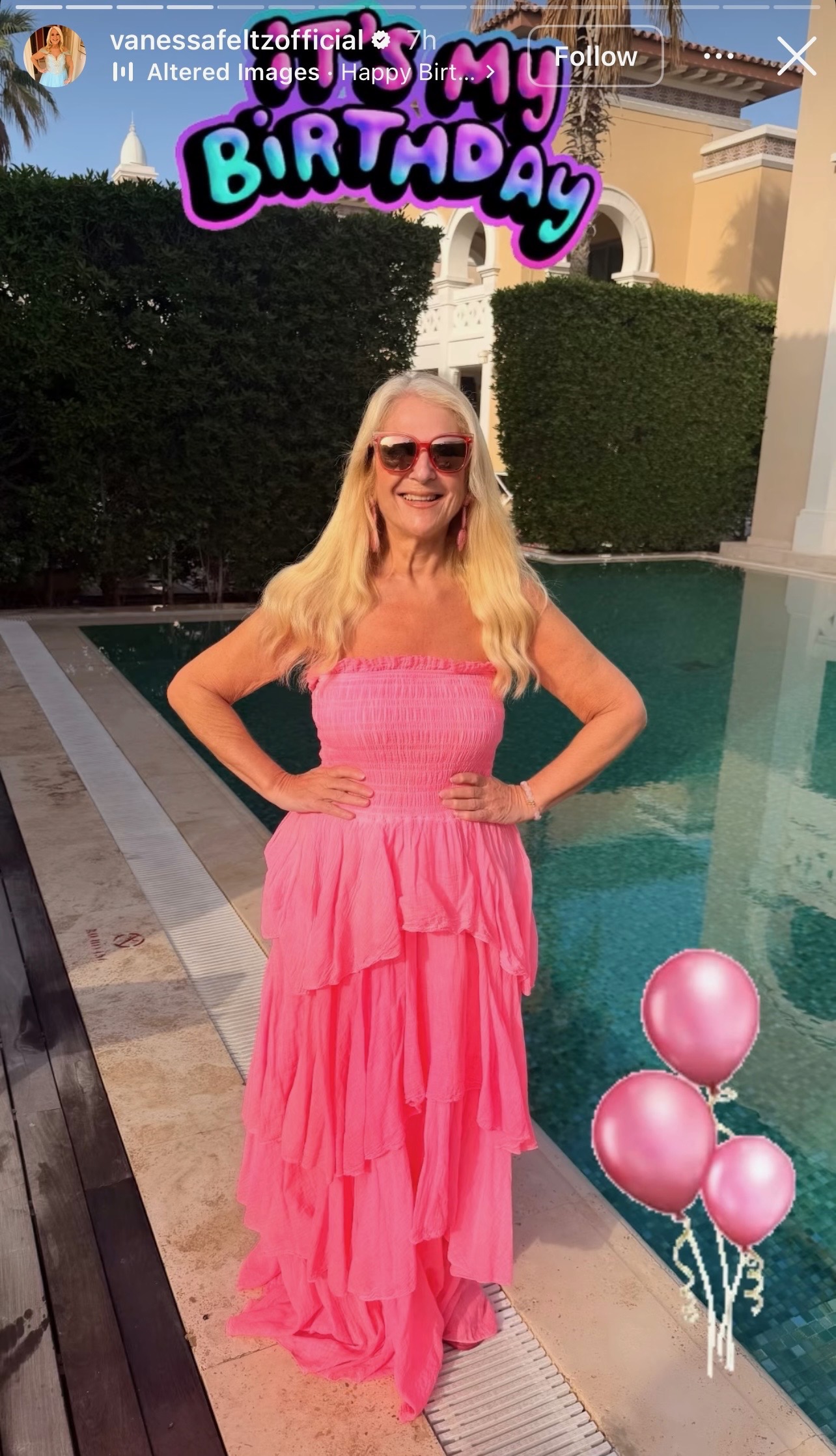 Vanessa Feltz posing