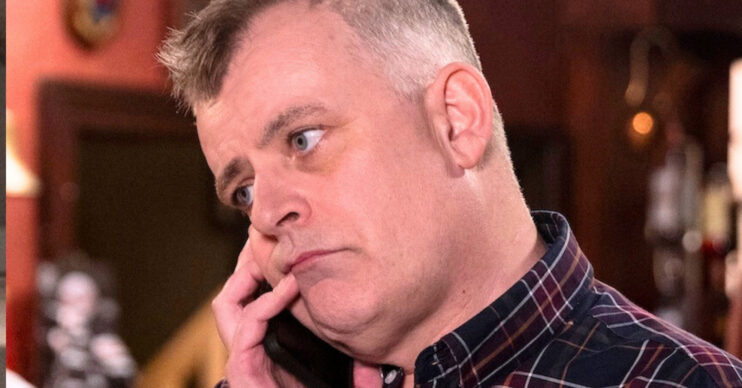 Coronation Street's Steve McDonald on phone